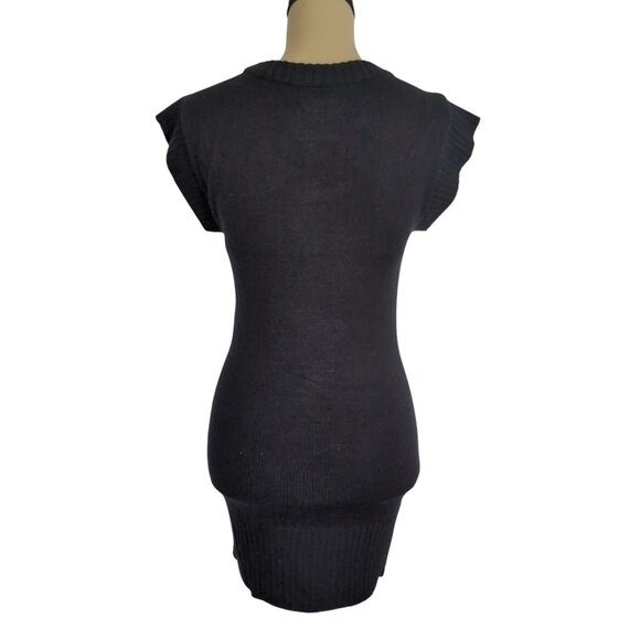 Short Sleeve Sweater Dress Size M - Picture 2 of 4